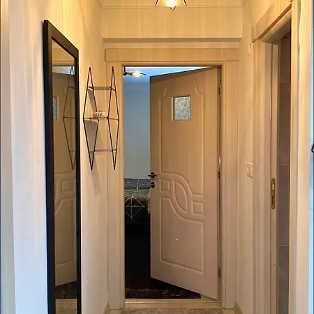 Cozy Big Sisli , Ac, Modern &for Family,friendly In Center Apartment Istanbul