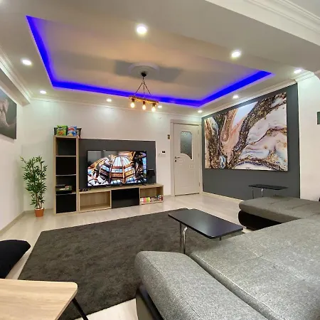 Apartment Cozy Big Sisli , Ac, Modern &for Family,friendly In Center *