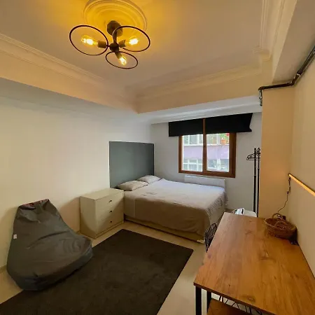 Cozy Big Sisli , Ac, Modern &for Family,friendly In Center Apartment Istanbul
